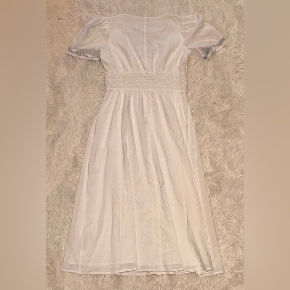 NEW REFORMATION Kamryn Embroidered Smocked Waist Organic Cotton Blend Midi Sz 8 - Picture 6 of 10